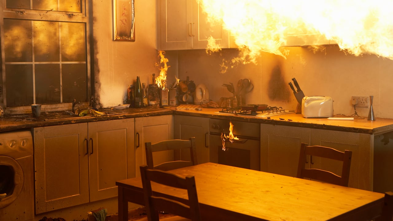 ¿Qué electrodoméstico diario debes cambiar para evitar incendios?