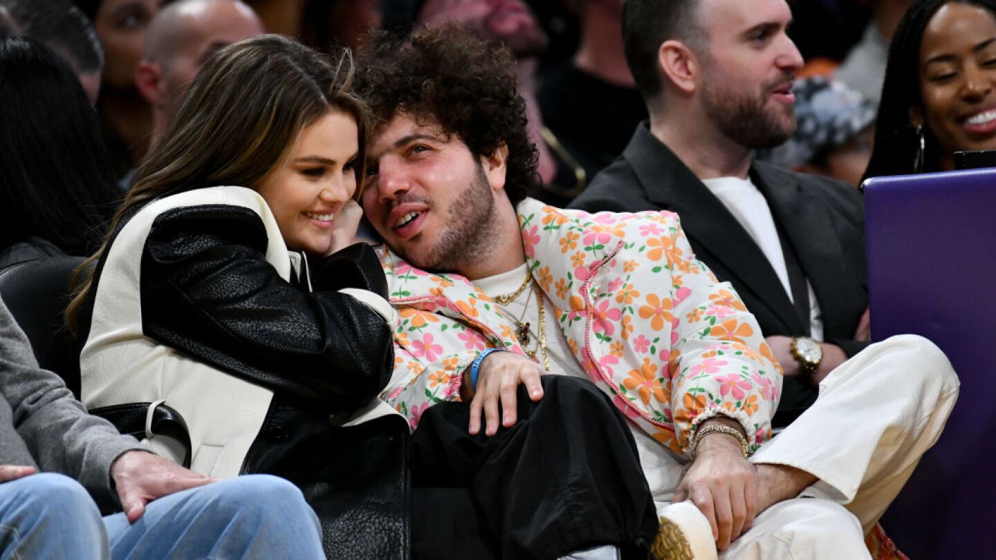 El Look de Manicura del Novio de Selena Gomez que Causa Sensación: Aprende Cómo Replicarlo