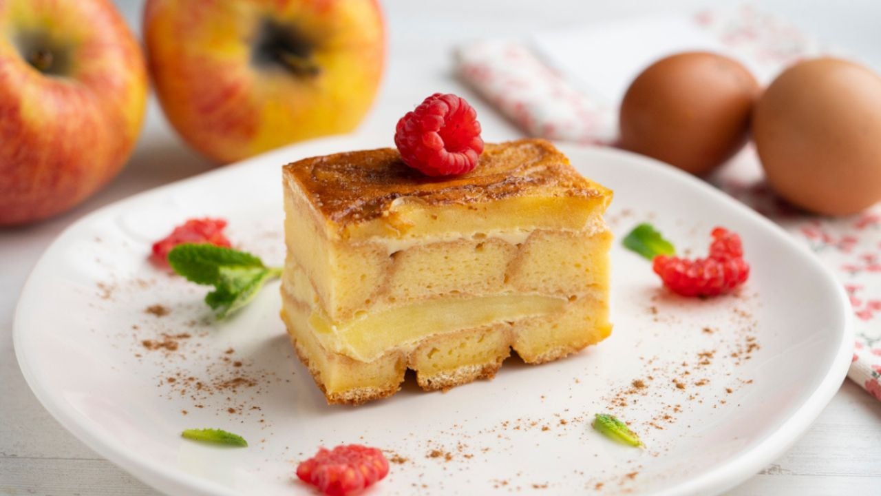 Postre Rápido y Económico: Cómo Hacerlo con Pan y Manzana