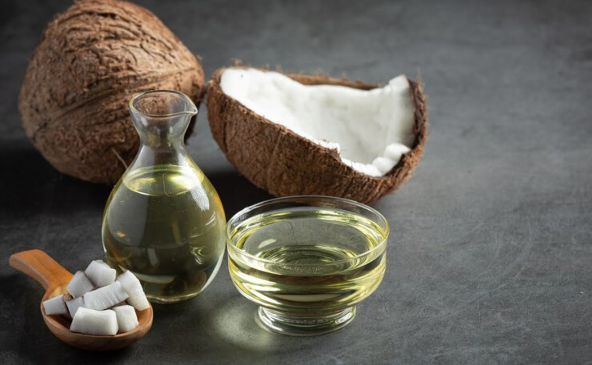 Aceite de coco: Cómo usarlo para lograr una cabellera brillante y saludable