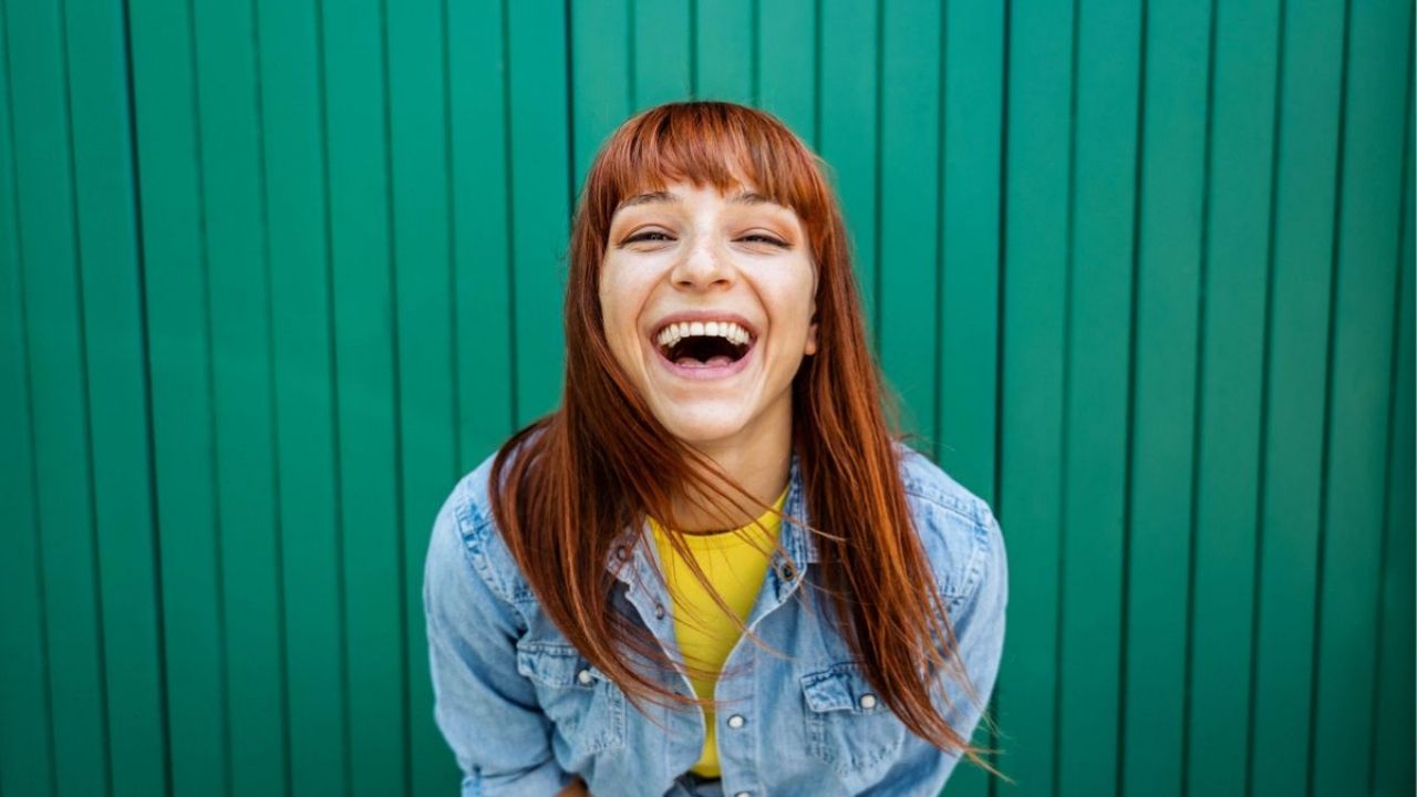 7 Hábitos de Personas Felices: Revelaciones de Neurólogos para Mejorar tu Vida